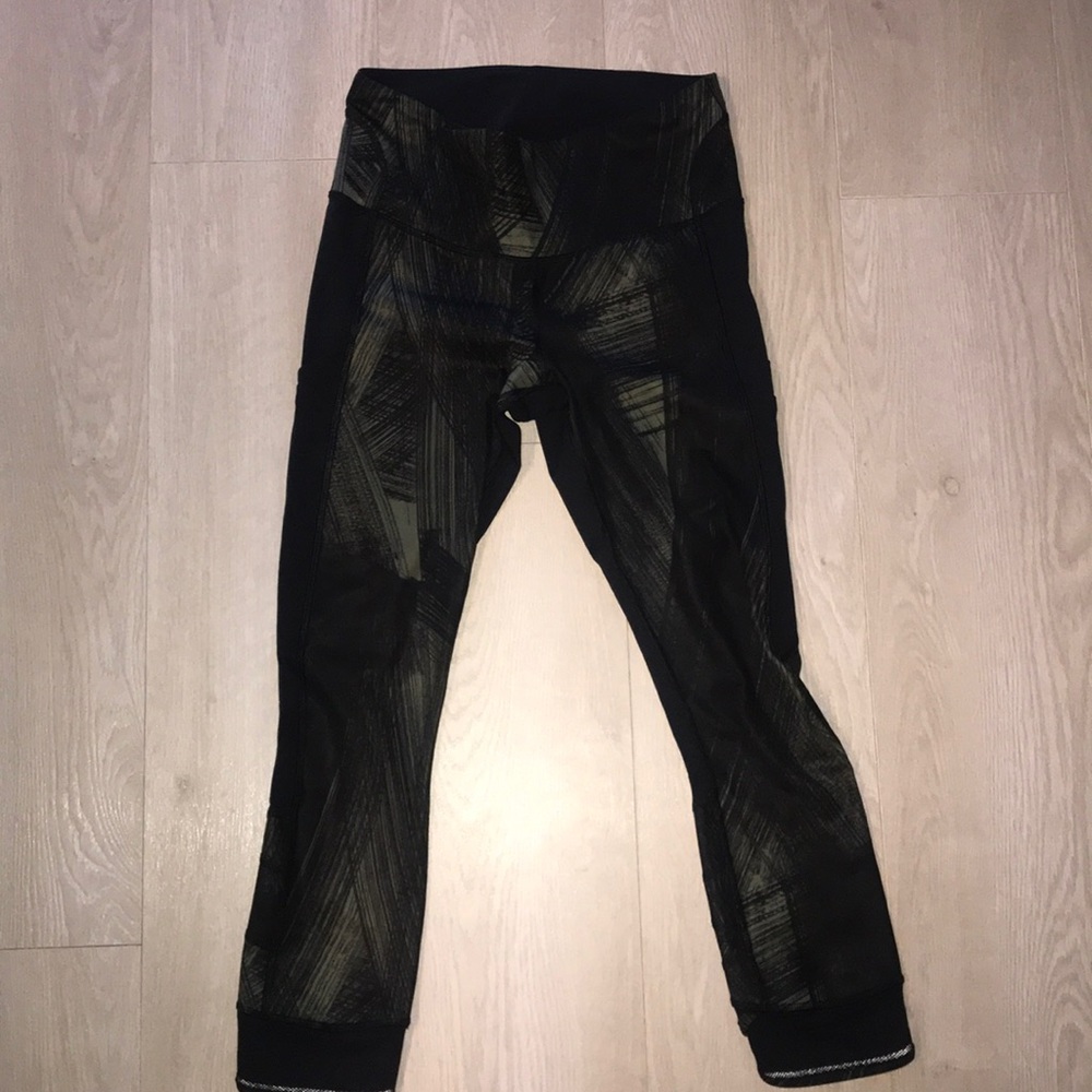 Lululemon luxtreme - Black  with dark green palm